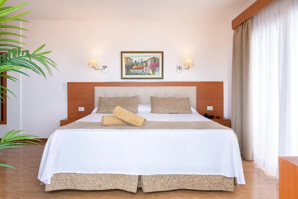 Room, Don Manolito, Tenerife