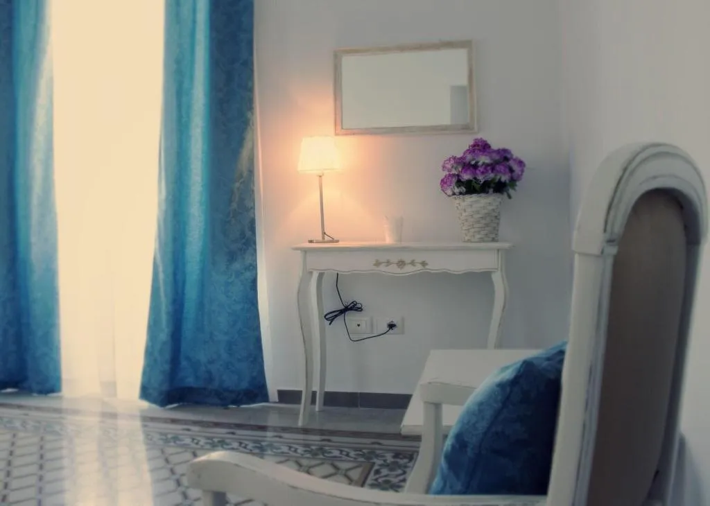 Room, Al Decoro, Palermo