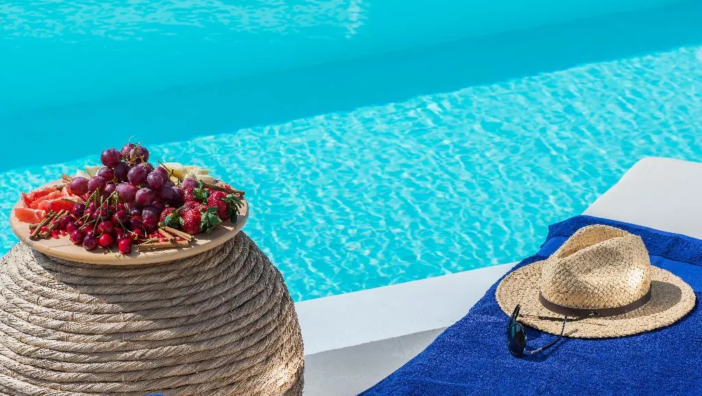 Pool, Azar Villas, Santorini