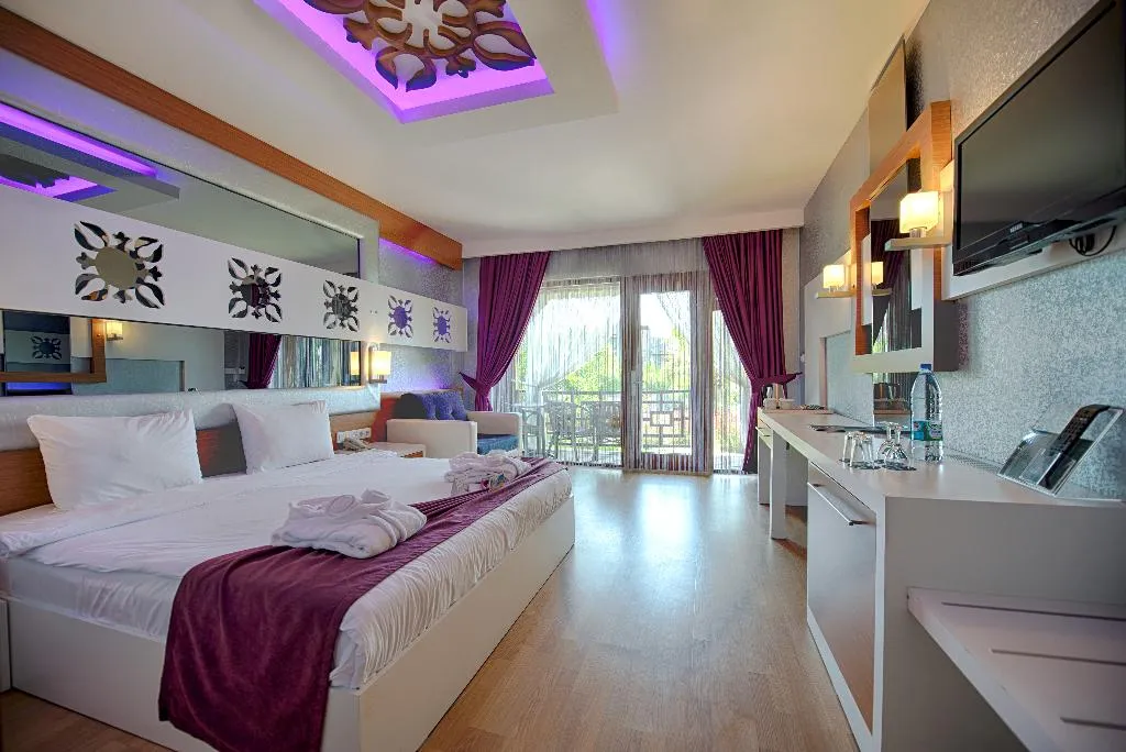BUNGALOW LAND VIEW Room, Flora Garden Beach Side, Antalya