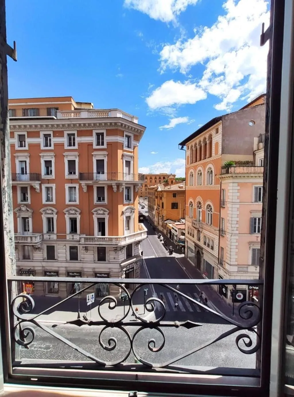 General view, Miami, Rome