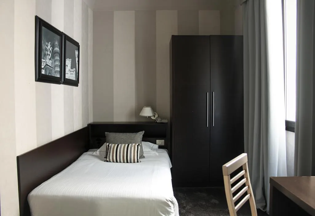 SINGLE STANDARD Room, c-hotels Club, Florence