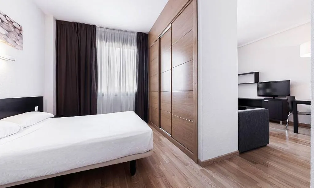 TWIN STANDARD Room, Compostela Suites, Madrid