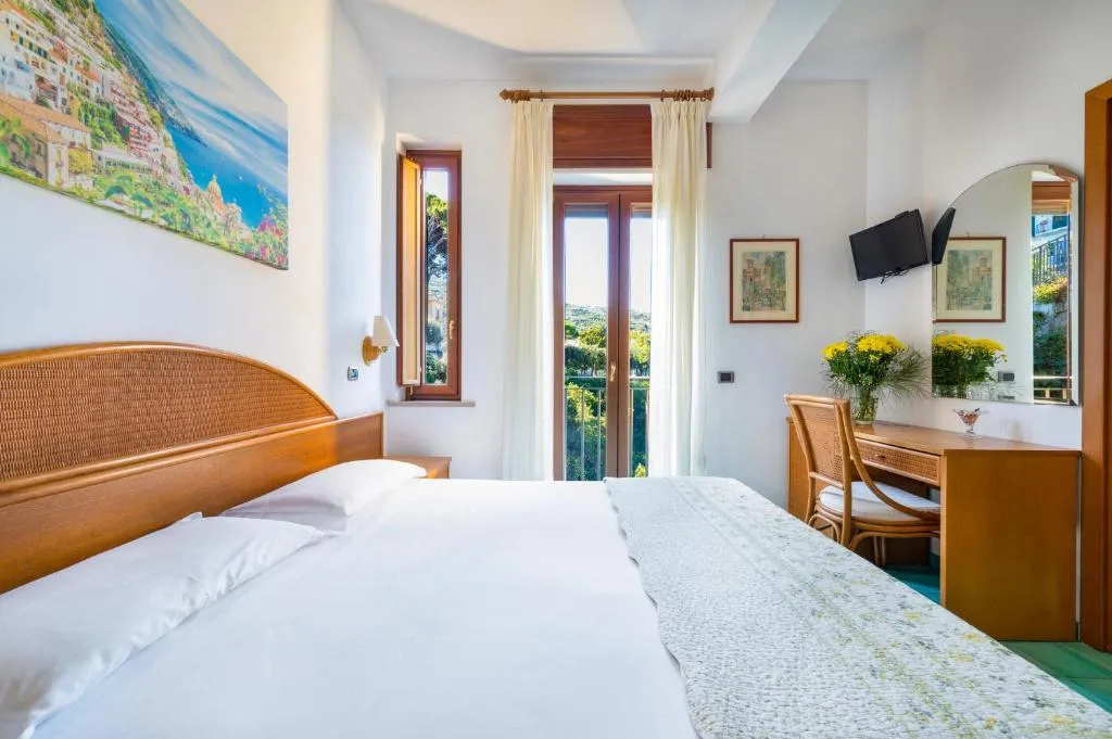 Double or Twin SIDE SEA VIEW Room, Hotel Sporting - Sorrento Coast, Naples