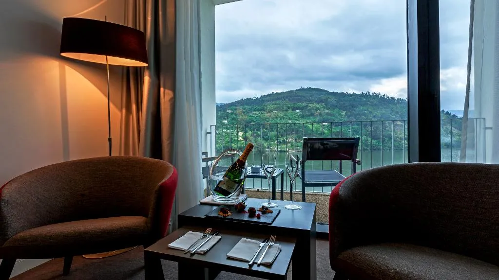 TWIN RIVER VIEW Room, Douro Royal Valley Hotel & Spa, Porto