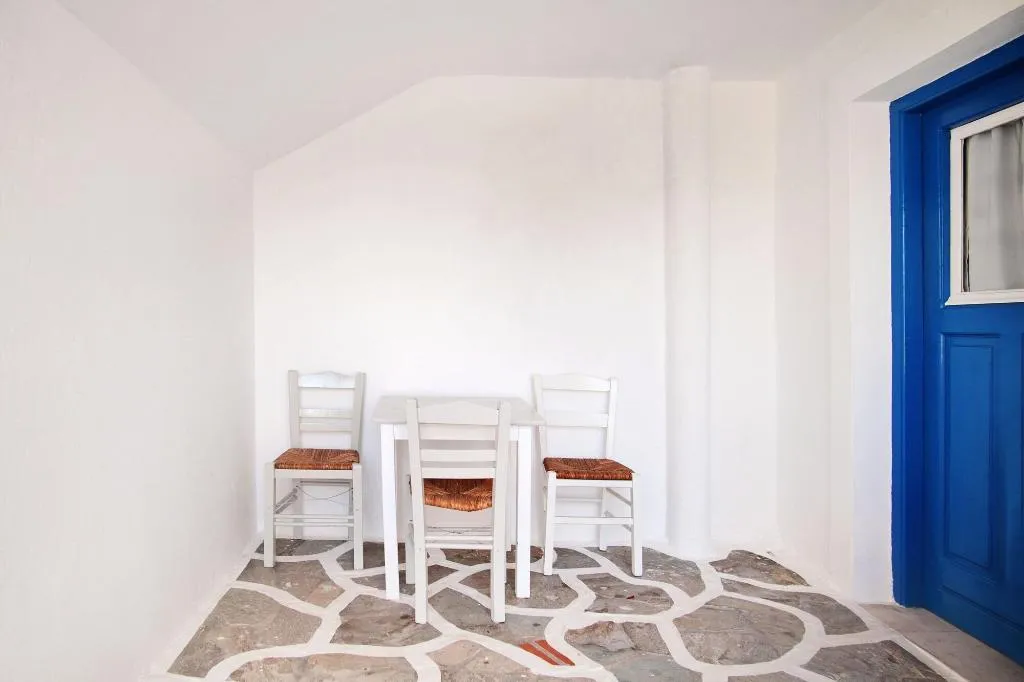 Room, Kritikakis Village Apartments, Santorini