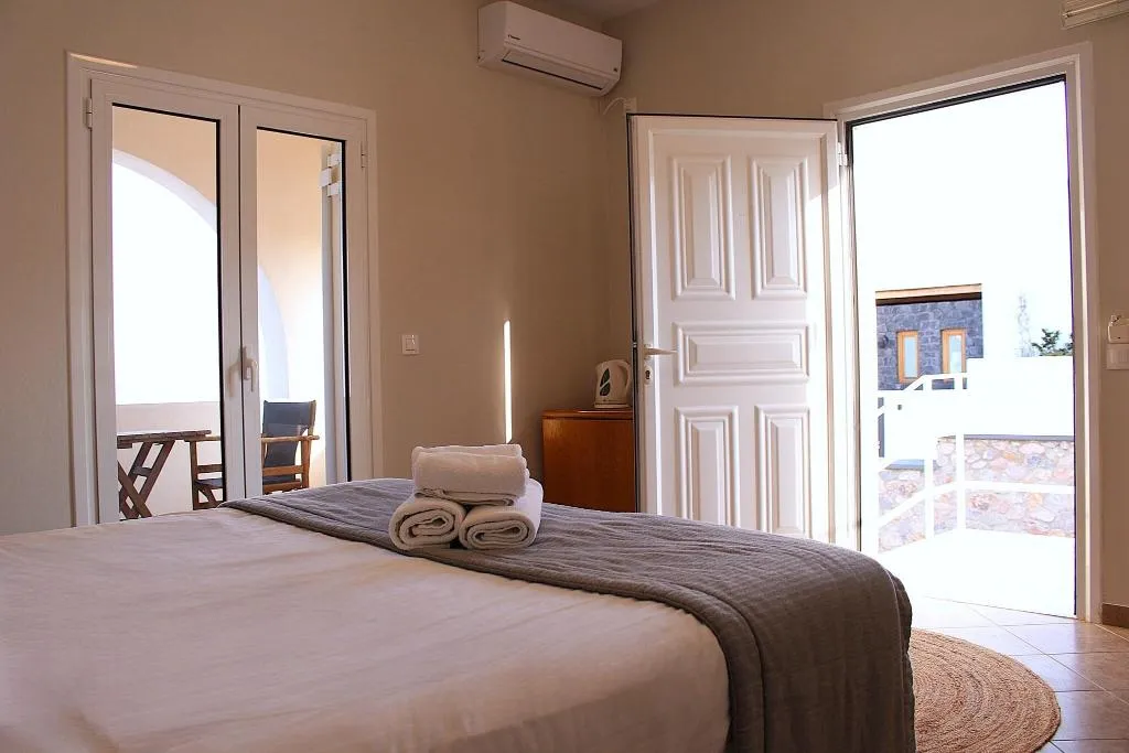 Room, Villa Libertad, Santorini