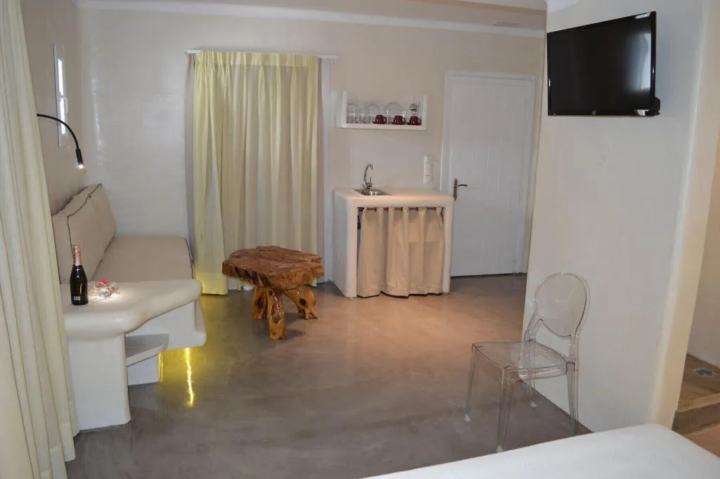 Room, Flaskos Suites, Mykonos