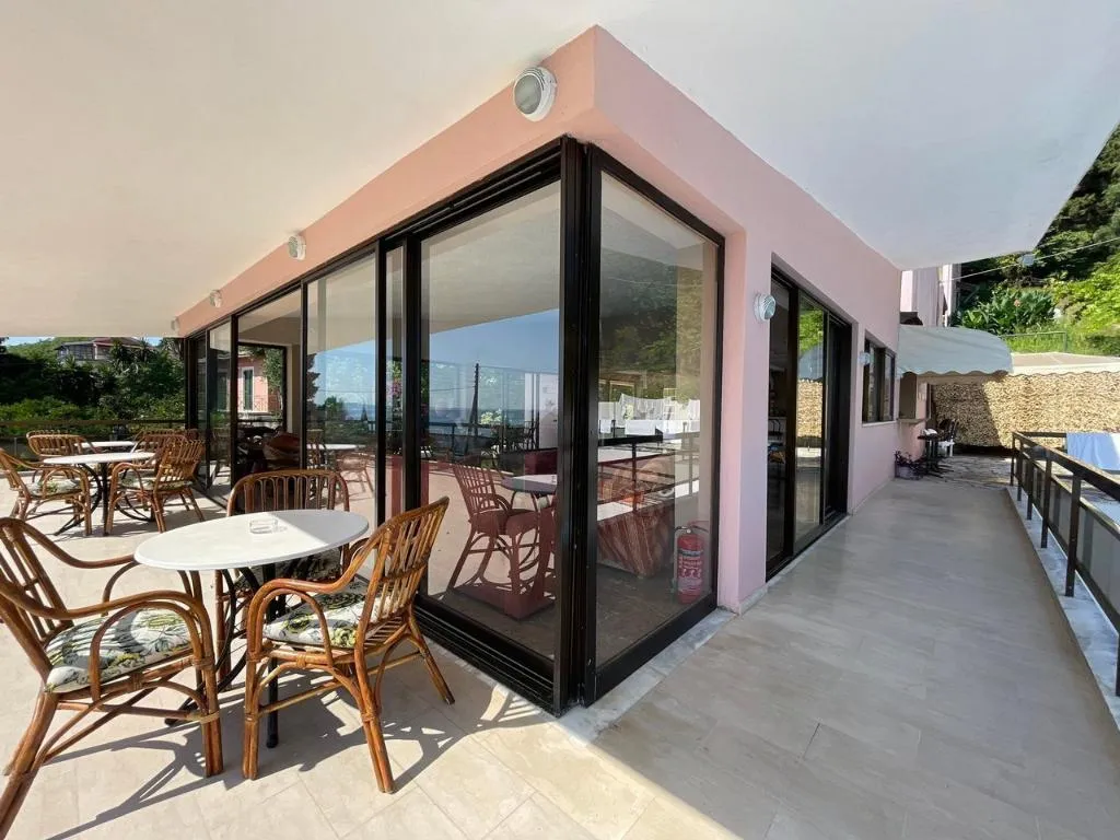 Terrace, Siora Leni Hotel, Corfu