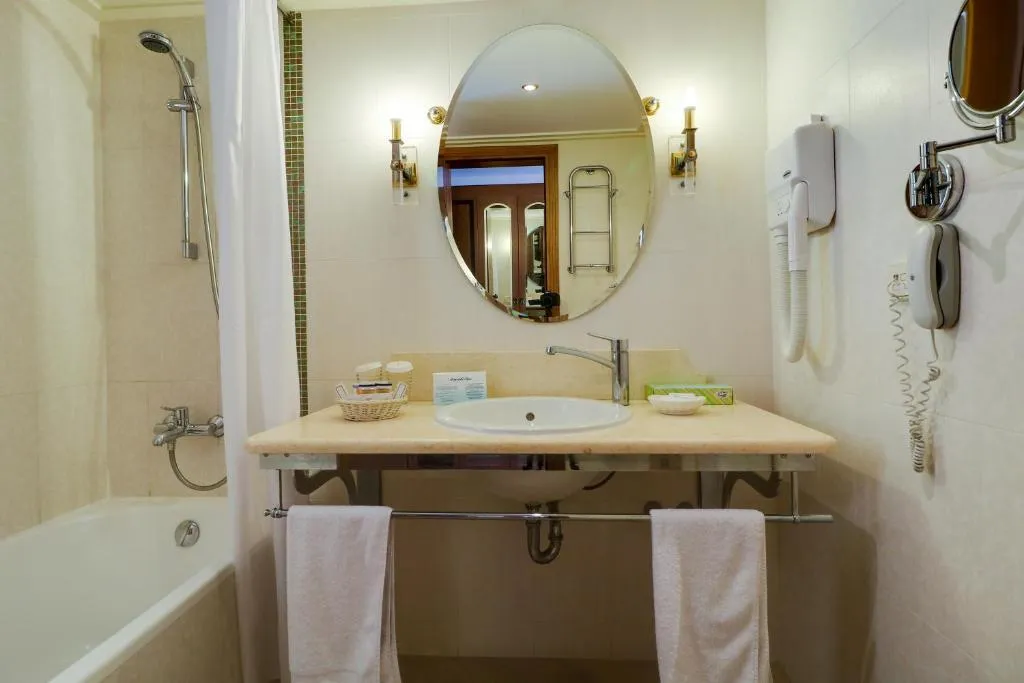 Double or Twin POOL VIEW Room, Aegean Melathron Thalasso Spa, Halkidiki