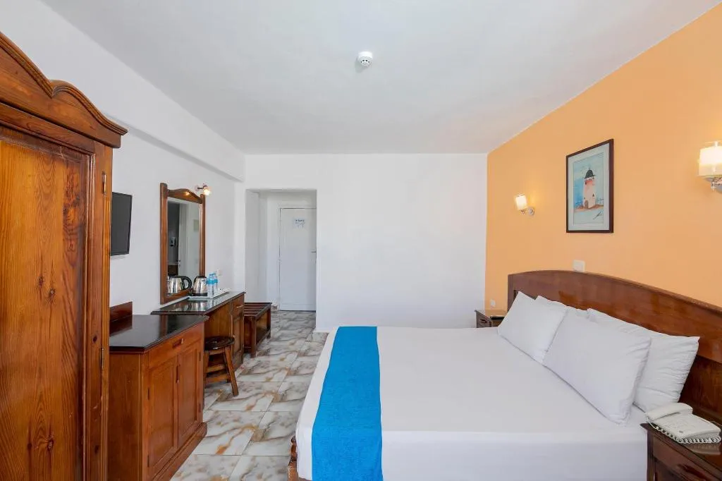 Room, Grand Blue St Marea Hotel & Aqua Park, Red Sea Riviera