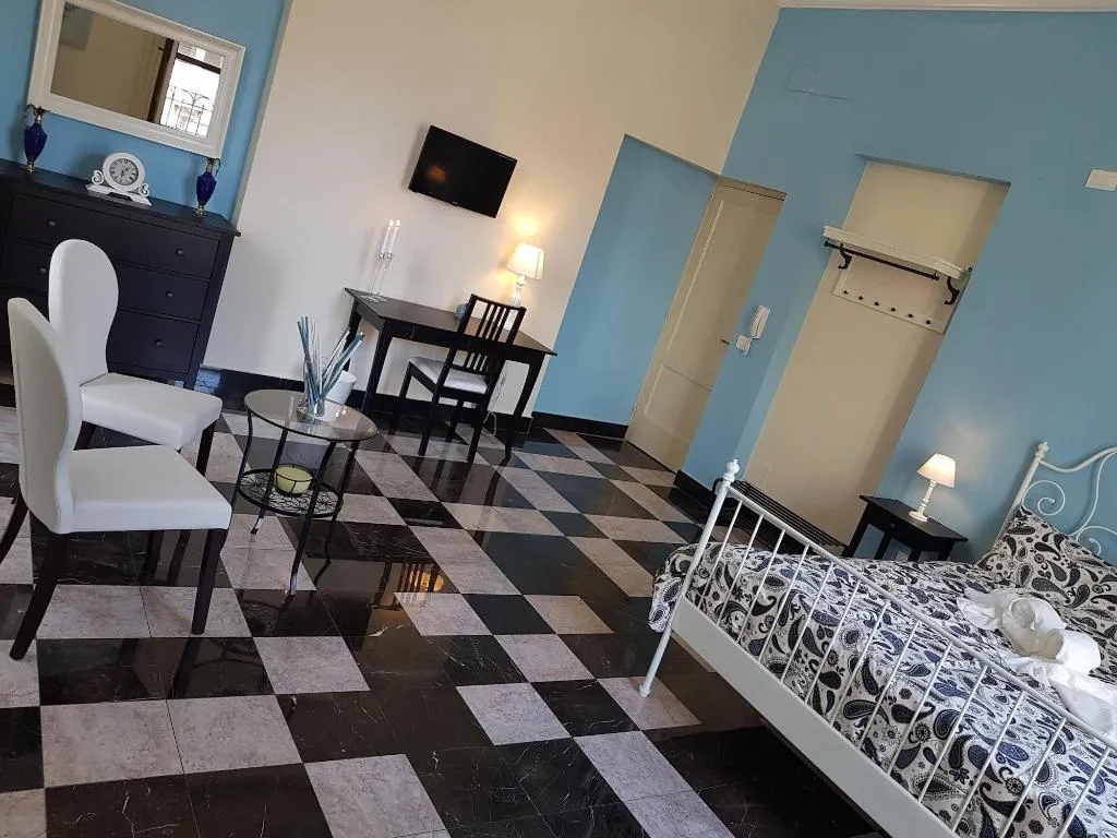 General view, Central Suites, Catania