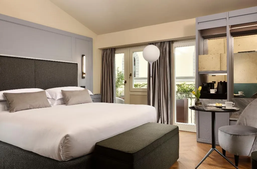 DOUBLE WITH TERRACE Room, Floren Luxury Hotel, Florence