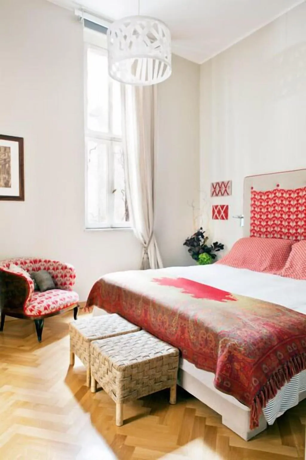 Room, Mynavona, Rome