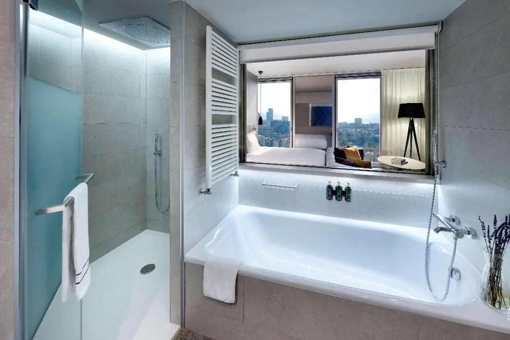 SUITE SEA VIEW Room, Melia Barcelona Sky, Barcelona