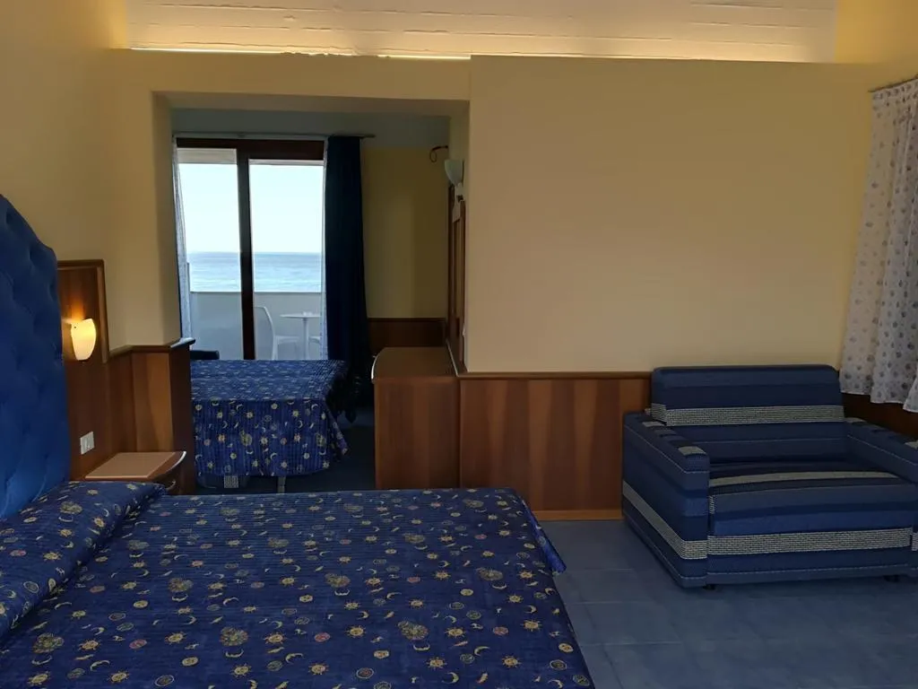 Double or Twin SEA VIEW WITH BALCONY Room, Kalos, Catania