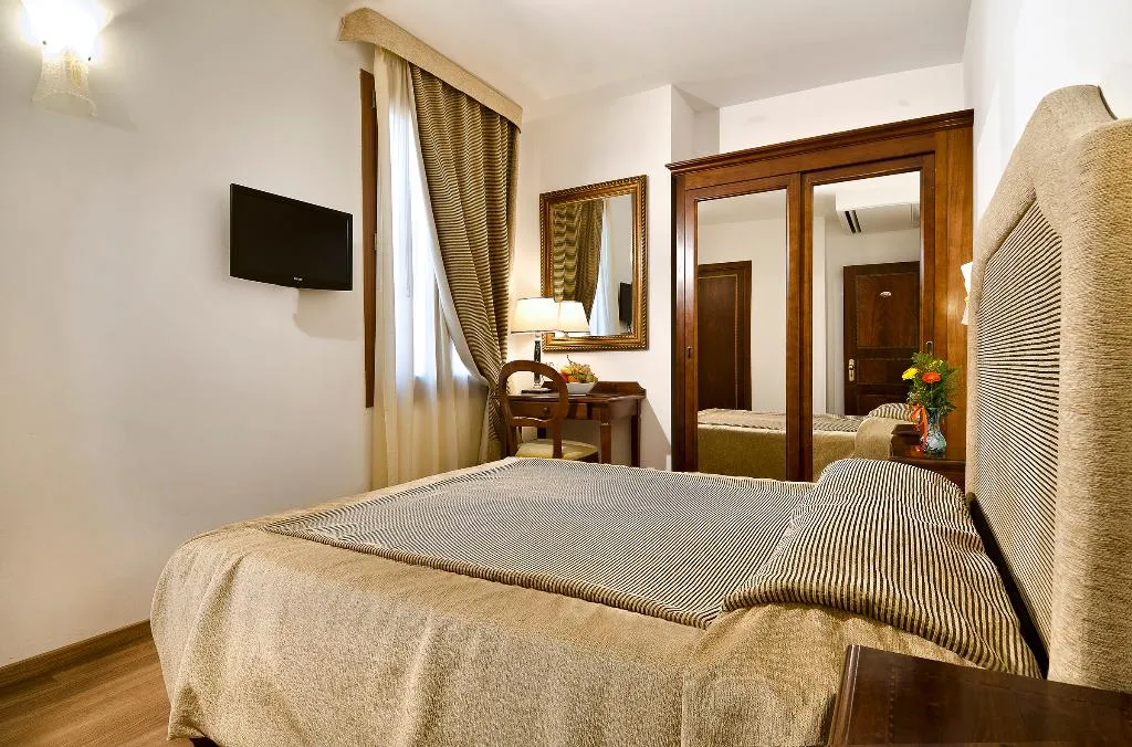 Double or Twin STANDARD Room, Hotel Giardinetto Venezia, Venice