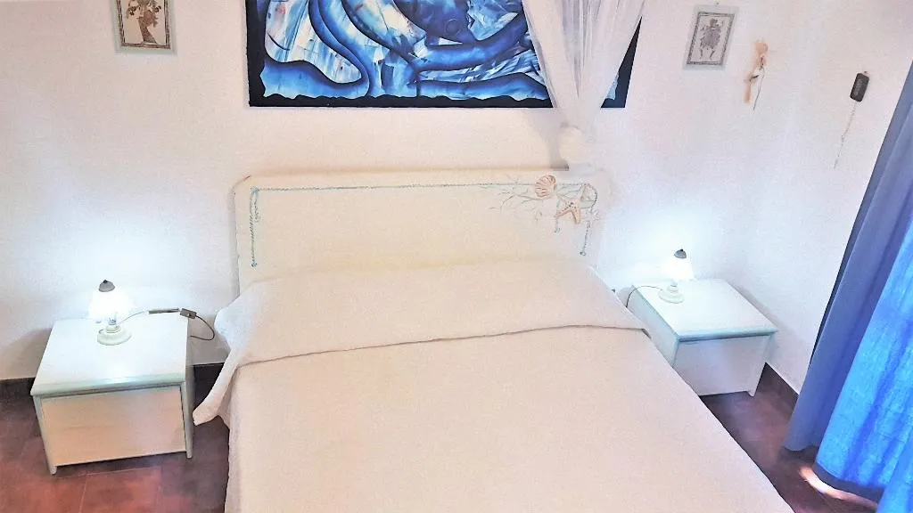 APARTMENT CAPACITY 6 TWO BEDROOMS Room, Villaggio Marineledda, Olbia