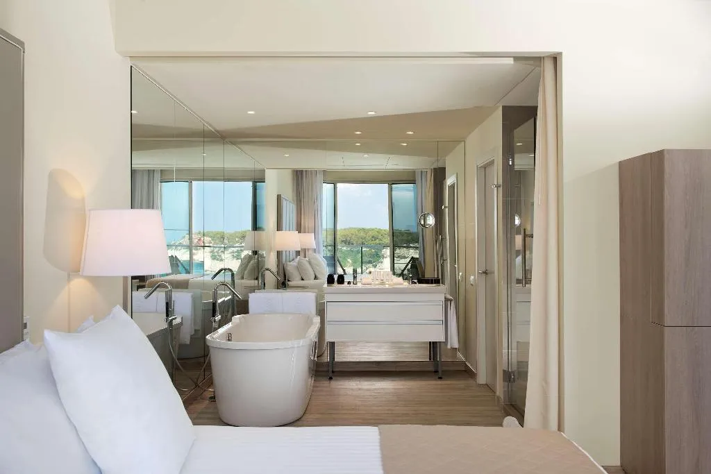 SUITE STANDARD Room, Meliá Cala Galdana, Menorca