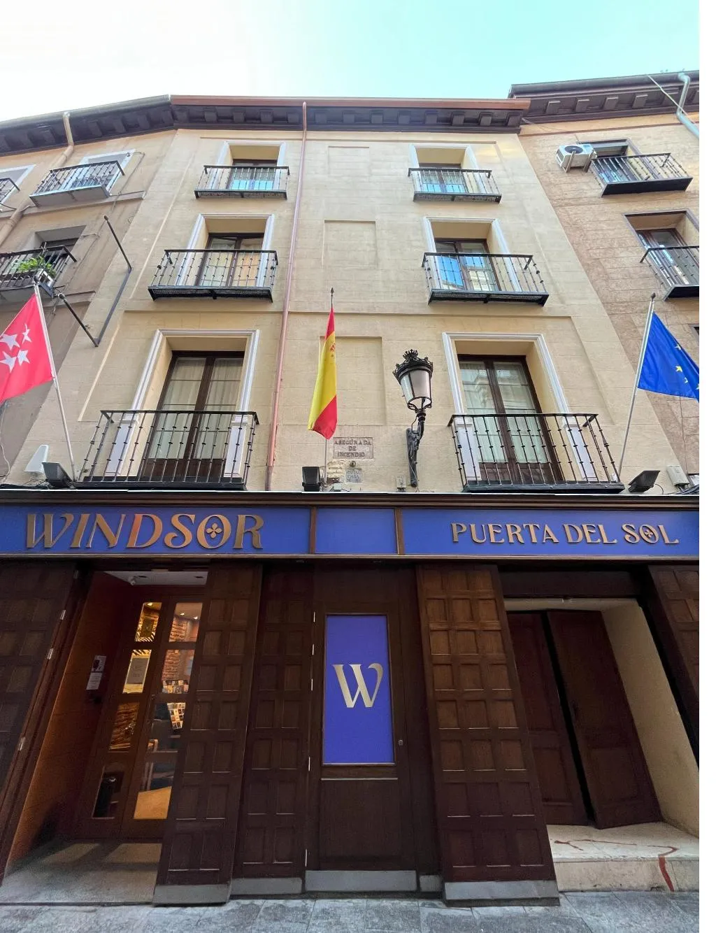 General view, Windsor Puerta del Sol, Madrid