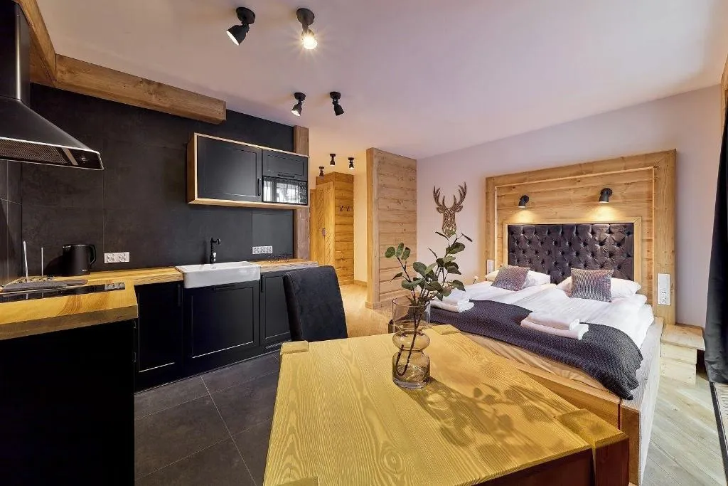 Room, ApartHotel Giewont, Krakow