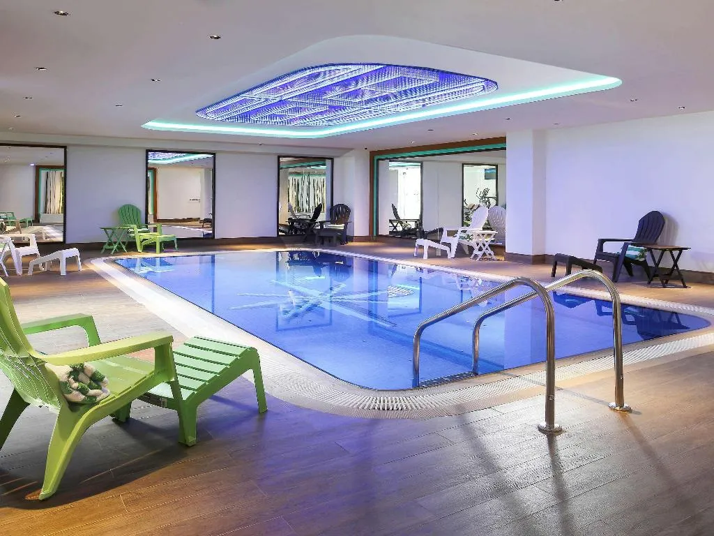 Pool, Ibis Styles Dubai Jumeira, Dubai