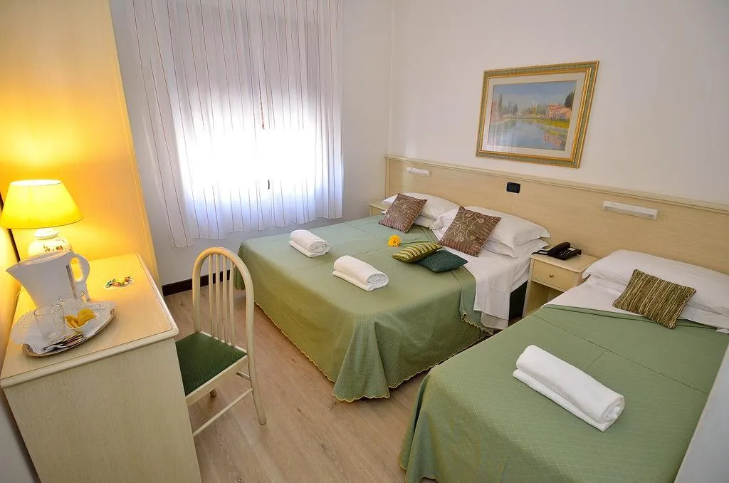 TRIPLE STANDARD Room, San Giuliano, Venice