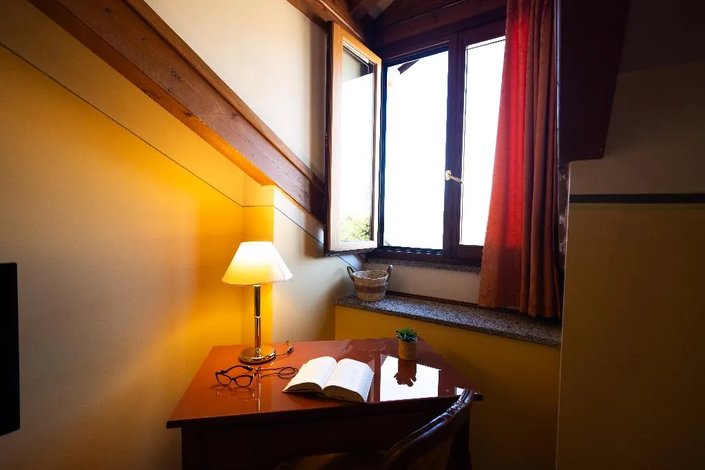 FAMILY ROOM STANDARD Room, LVG Hotel Collection - Hotel Pallanza, Milan
