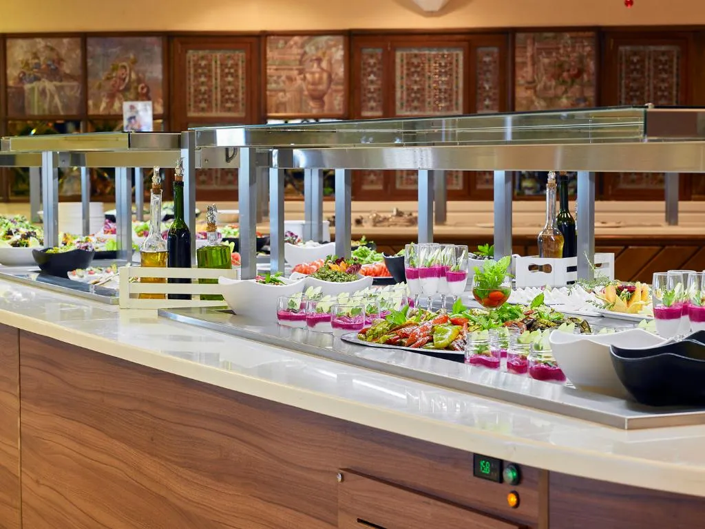 Restaurant, Mitsis Royal Mare Thalasso and Spa Resort, Crete