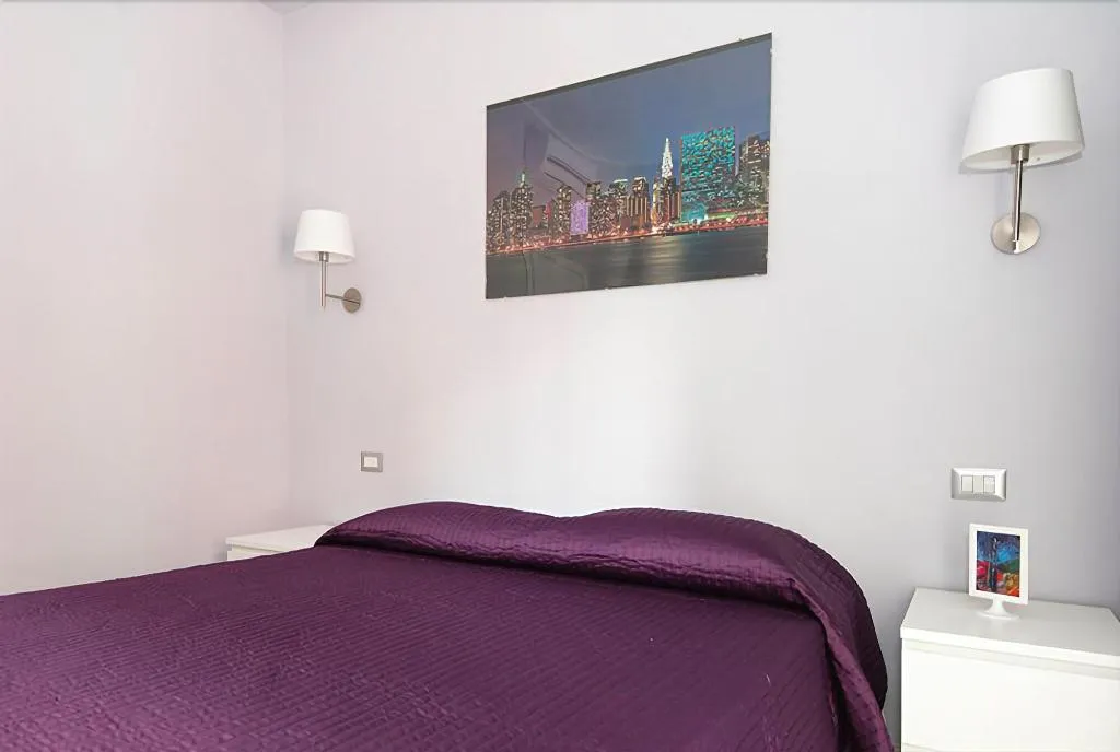 Room, Parco Delle Valli Bedrooms, Rome