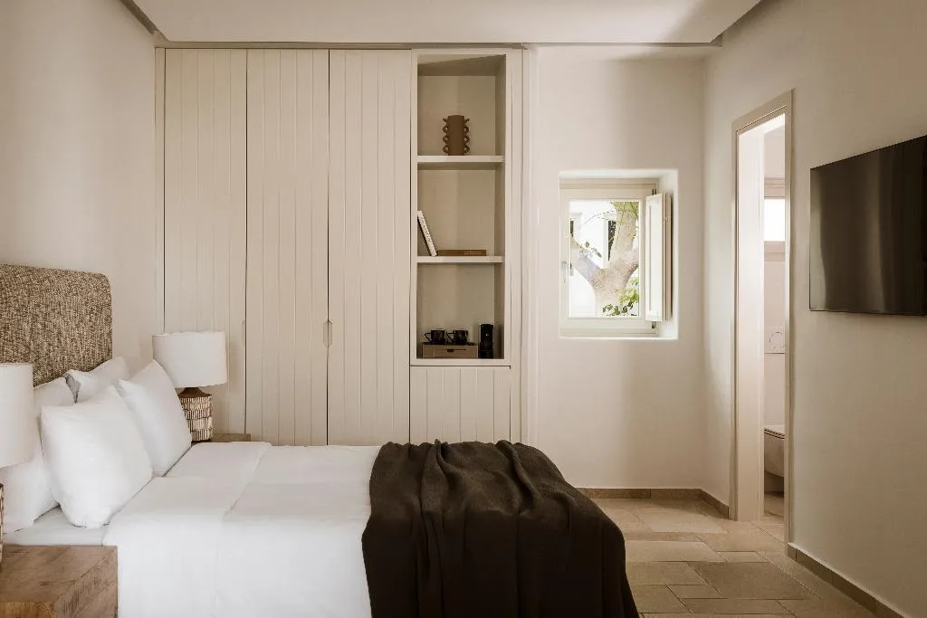 SUITE TWO BEDROOMS WITH PRIVATE POOL Room, Amaria Beach Resort, Athens