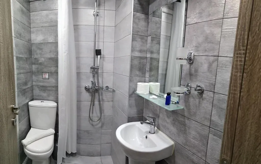 Room, Prosforio, Thessaloniki