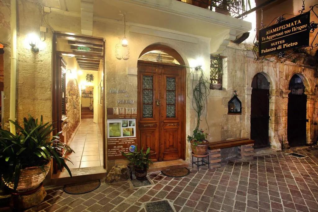 General view, Palazzo di Pietro, Crete