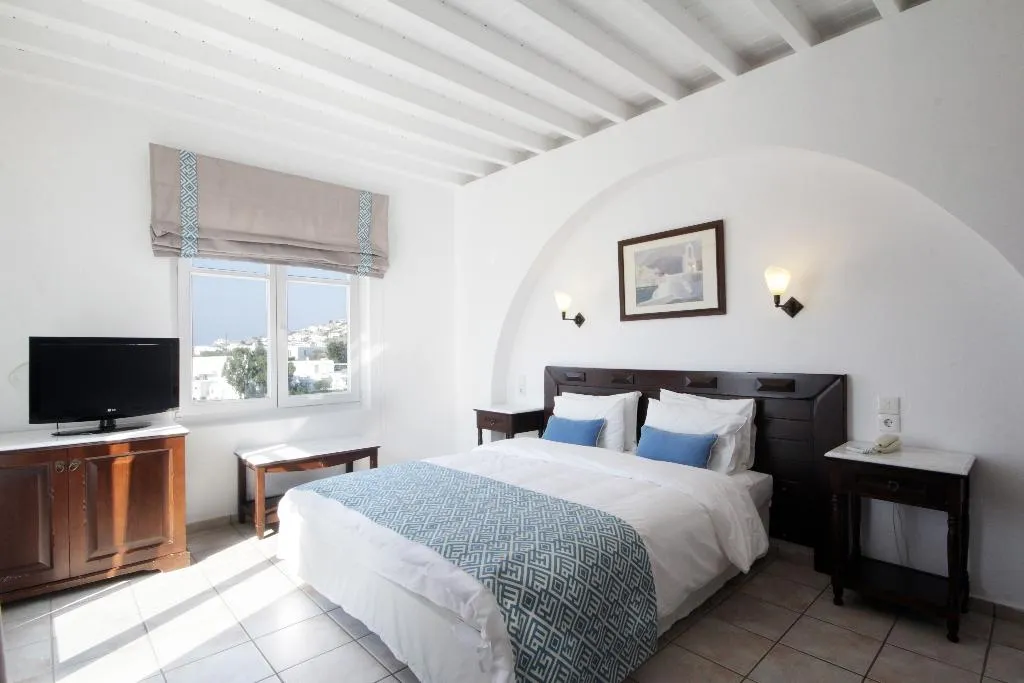 Double or Twin SIDE SEA VIEW Room, Pelican Bay Art, Mykonos