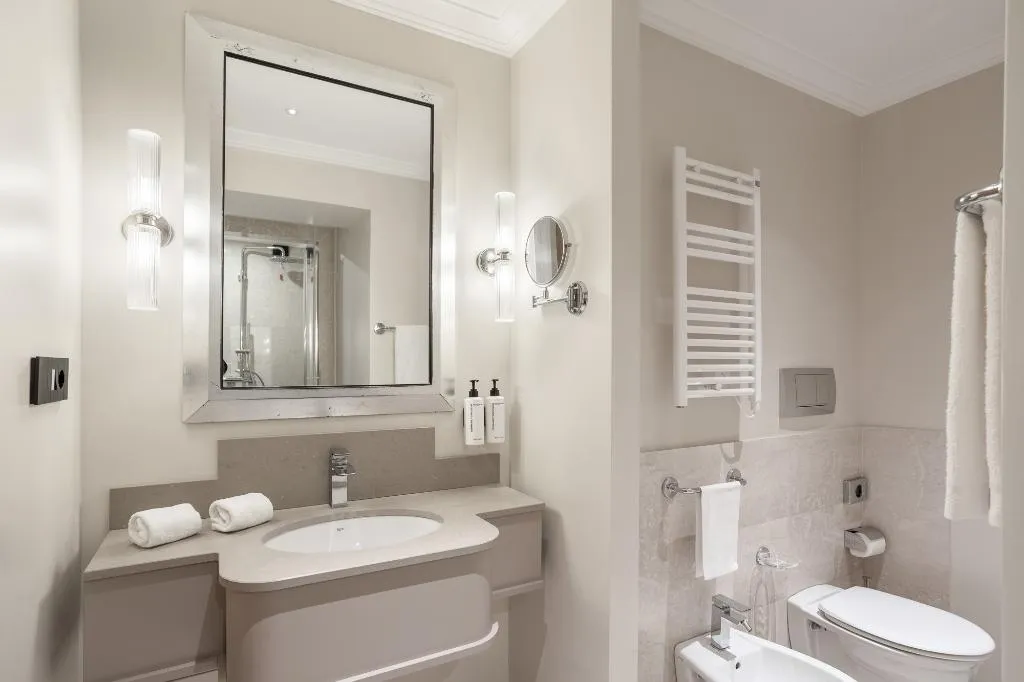 TRIPLE DELUXE Room, Room Mate Collection Mia, Rome Colosseum, Rome
