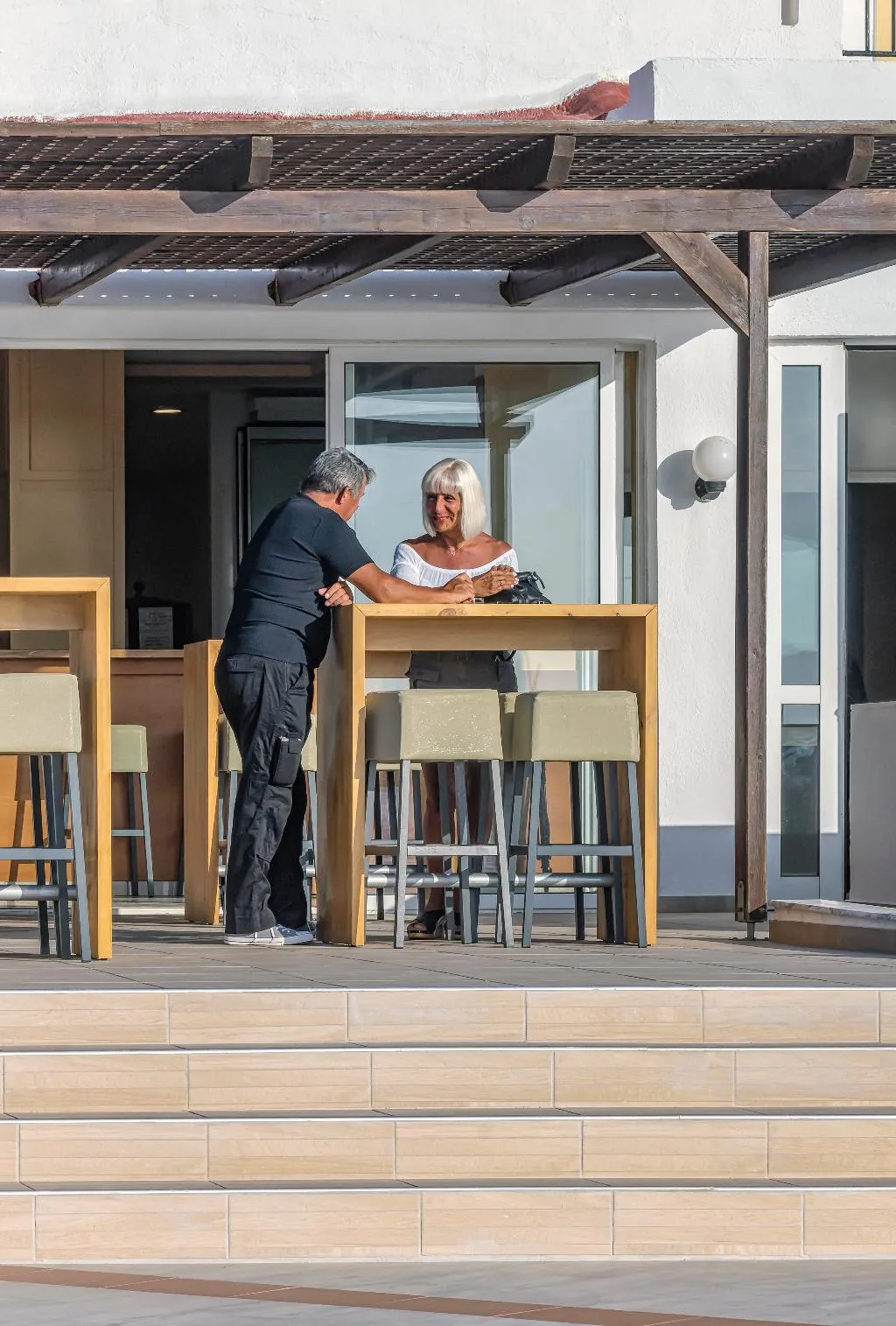 Bar, Begeti Bay, Crete