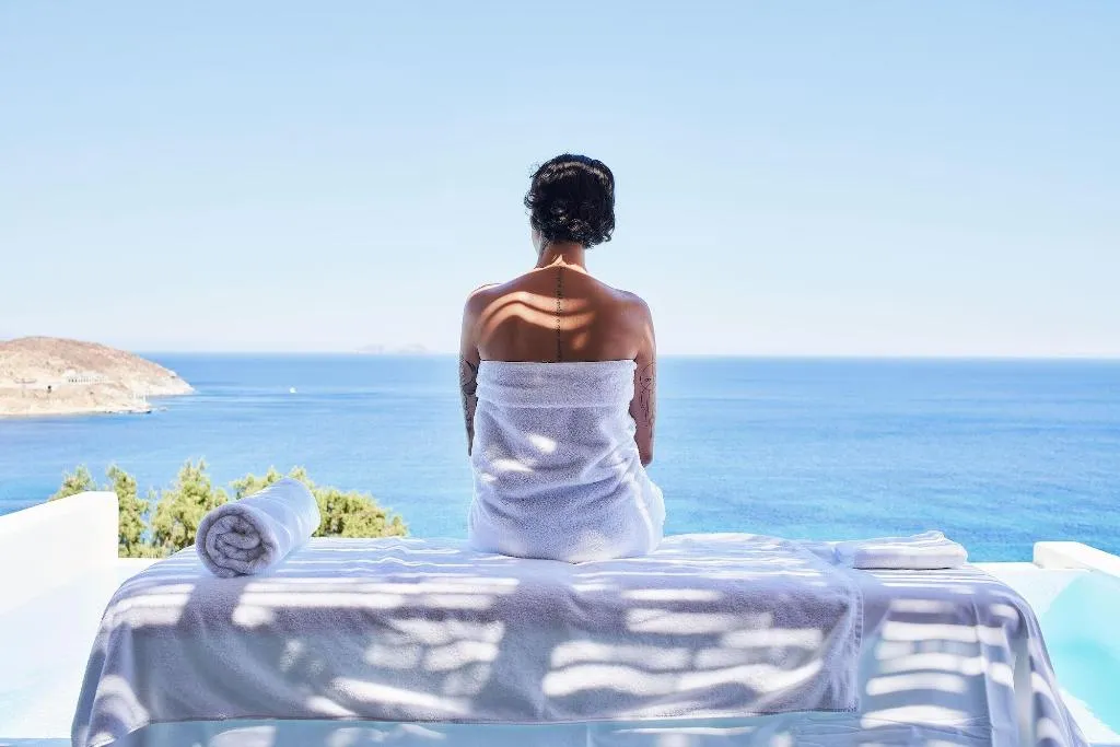 Sports and Entertainment, Radisson Blu Euphoria Resort, Mykonos