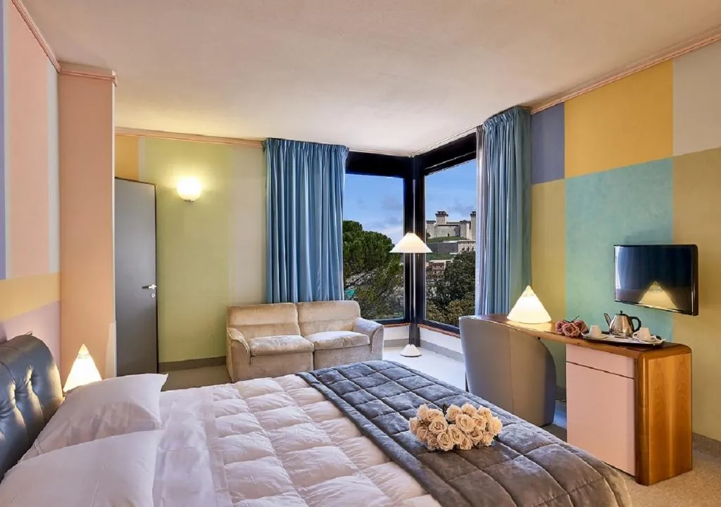 Room, Albornoz Palace Hotel, Perugia