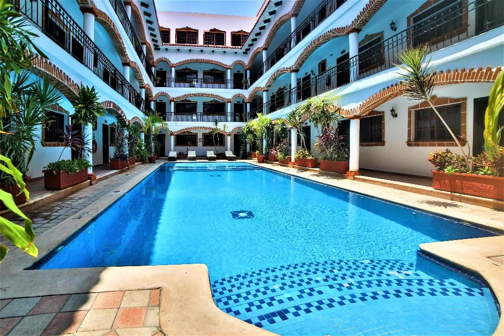 Pool, Hotel Colonial Playa del Carmen, Playa Del Carmen