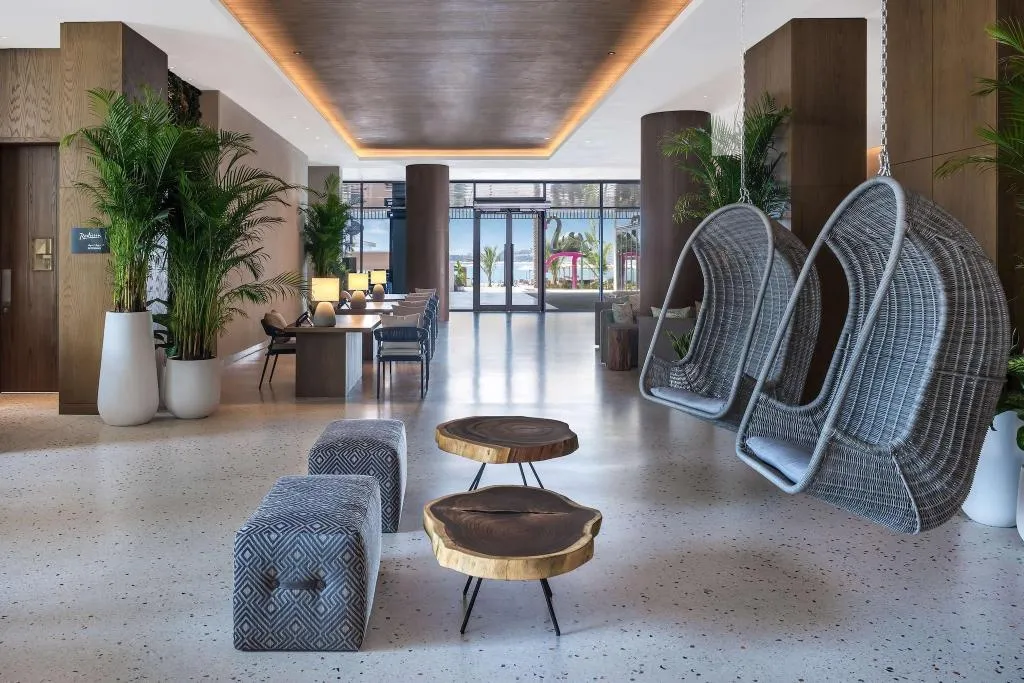 Lobby, Radisson Beach Resort Palm Jumeirah, Dubai