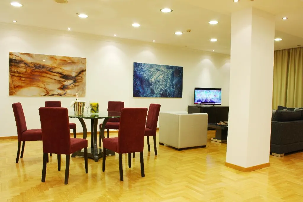 QUADRUPLE ECONOMY Room, Theoxenia House, Athens
