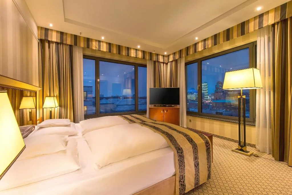 Room, JW Marriott Hotel Berlin, Berlin