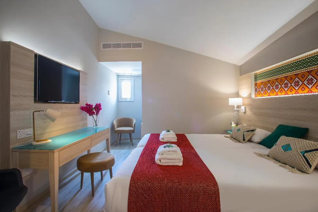 STUDIO STANDARD Room, Leonardo Cypria Bay, Cyprus