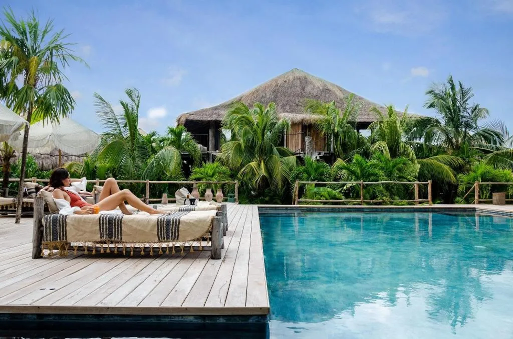 Sports and Entertainment, The Radhoo Adults Only, Cancun Area