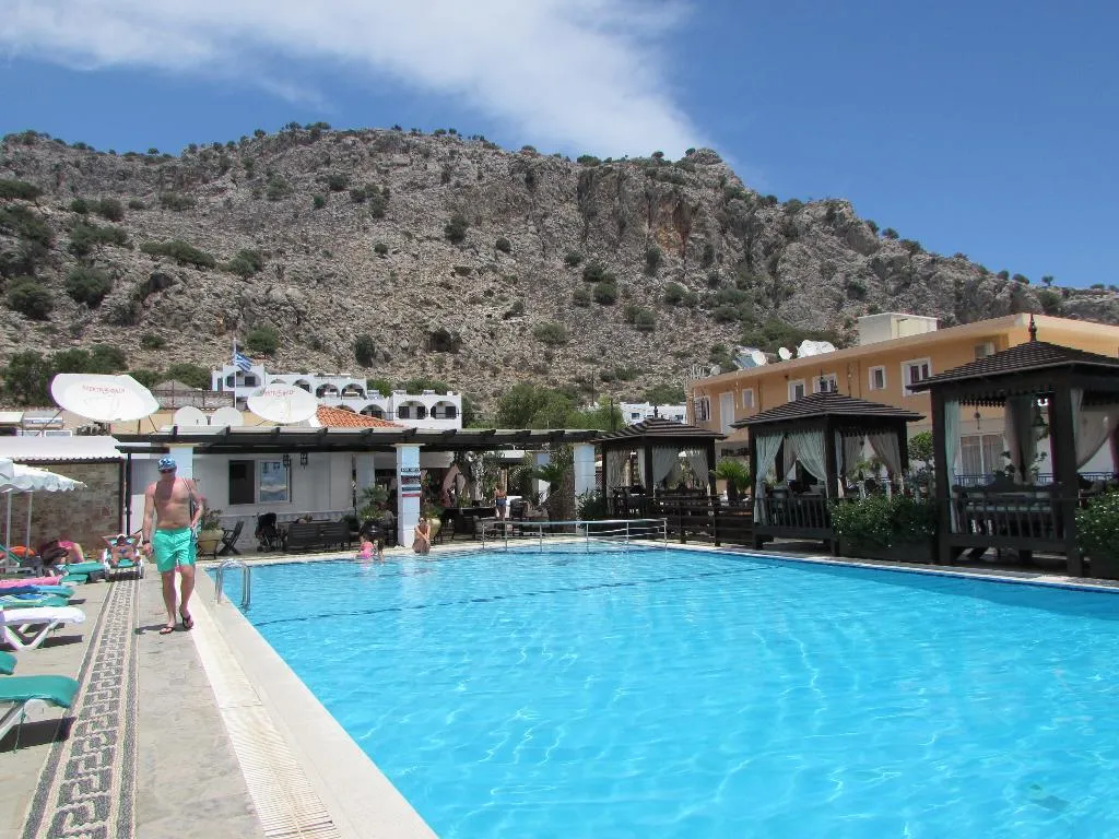 Pool, Studios Coralli, Rhodes