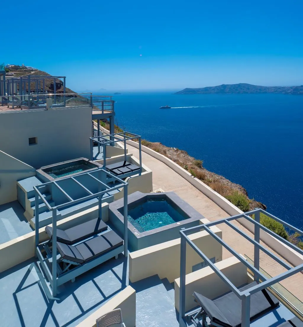 General view, Gizis Cliffside Suites, Santorini