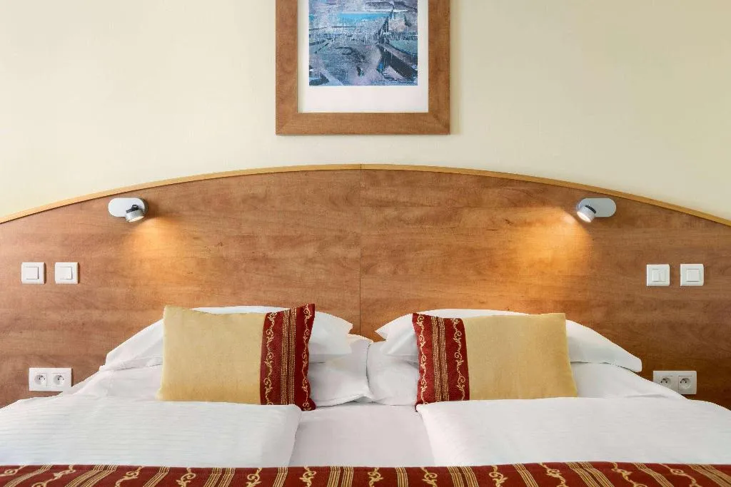 Room, Amedia Praha Express, Prague