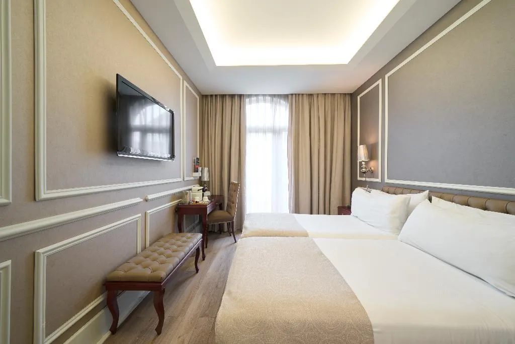TWIN STANDARD Room, Catalonia Passeig de Gracia, Barcelona