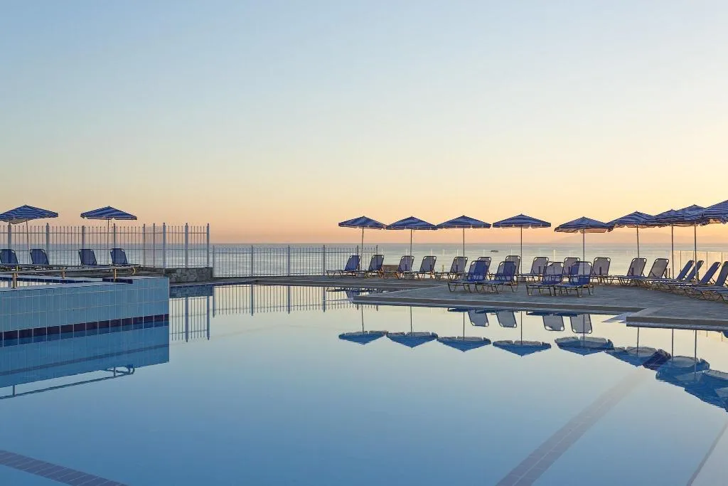 Pool, Peninsula Resort & Spa, Crete