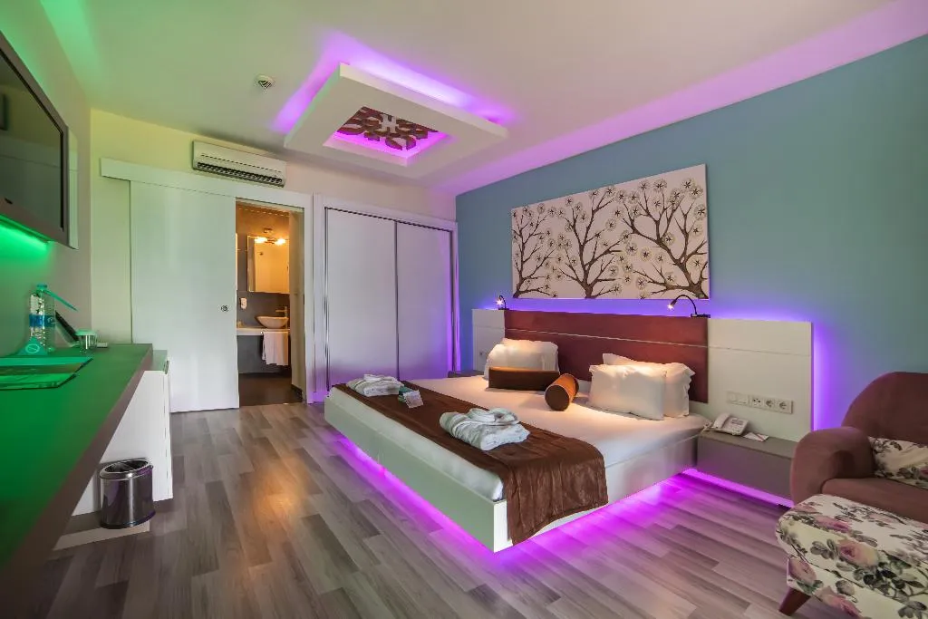 BUNGALOW SEA VIEW Room, Flora Garden Beach Side, Antalya
